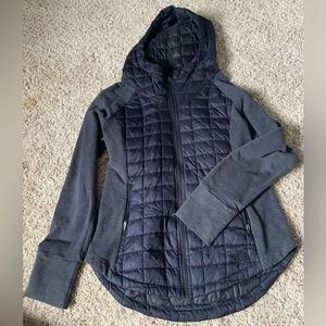 Women’s The North Face Thermoball Hybrid Jacket
